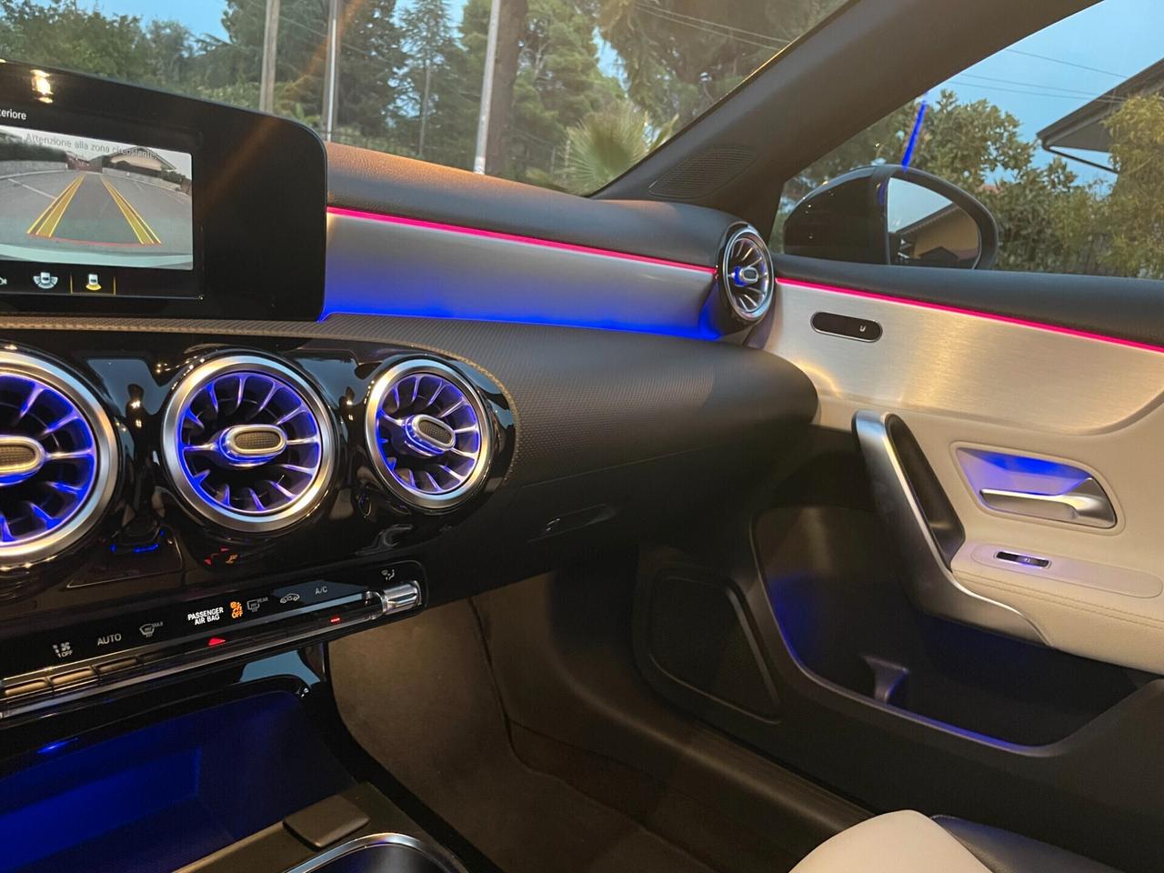 Mercedes-benz A 180 d Automatic Premium AMG LUCI