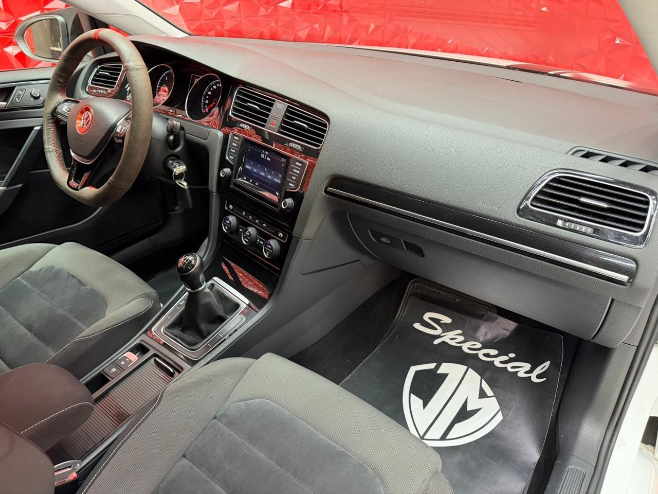 Volkswagen Golf 2.0 TDI 3p. Highline BlueMotion Technology