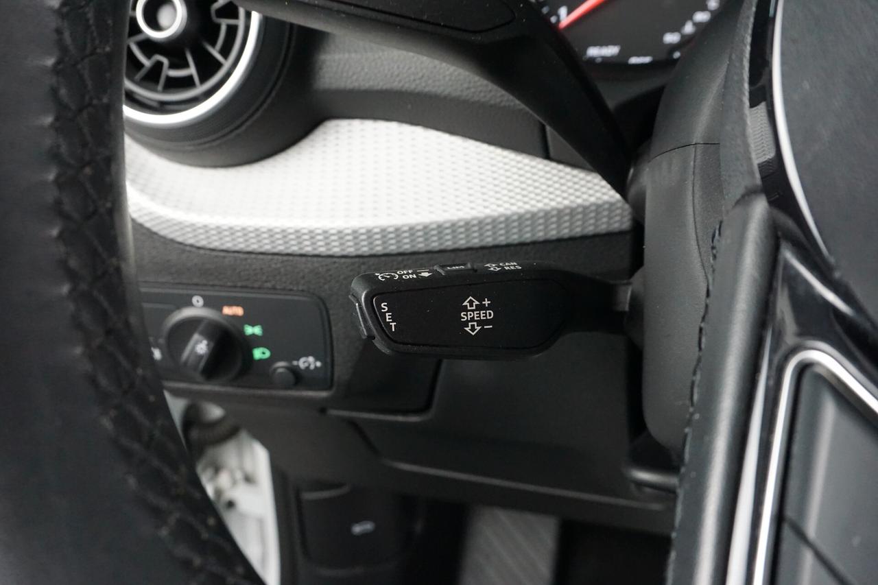 Audi Q2 30 TDI S tronic line Edition