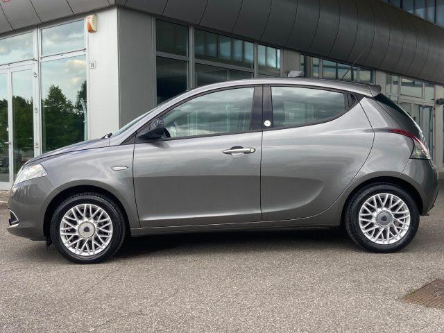 LANCIA Ypsilon 1.2 69 CV 5P. GPL Ecochic Gold