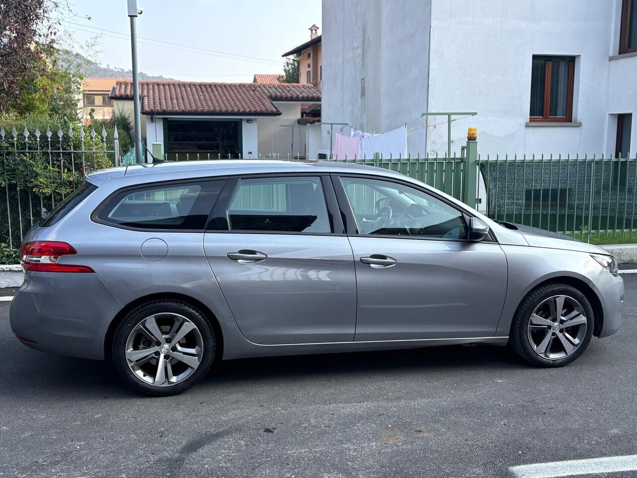 Peugeot 308 130 S&S SW GT Line EURO 6b