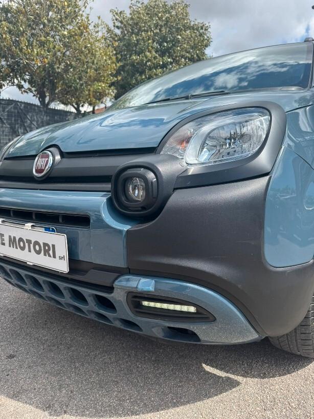 Fiat Panda 1.0 FireFly Hybrid GPL CROSS