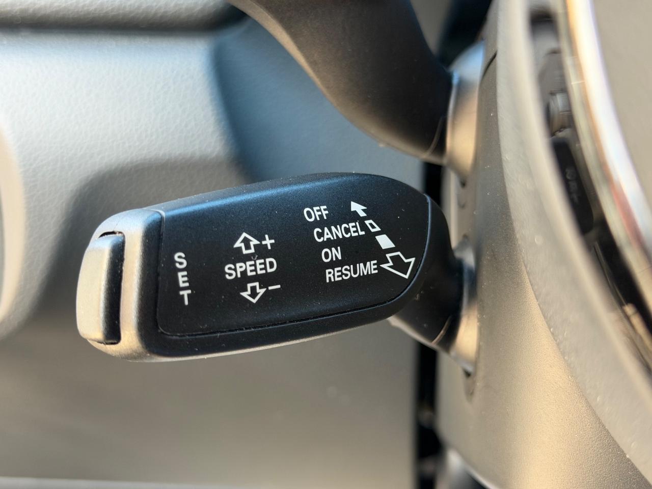 Audi Q3 2.0 TDI 120 CV Business