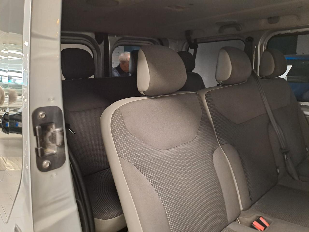Opel Vivaro 27 2.0 CDTI PC-TN Combi 9 posti