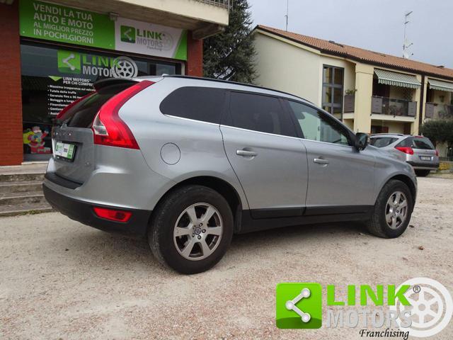 VOLVO XC60 D4 Geartronic Momentum