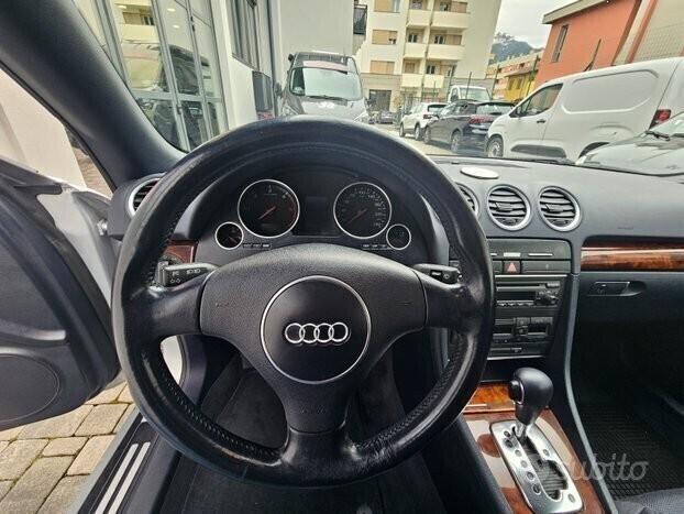 AUDI A4 CABRIO 2.5 V6 tdi 163cv
