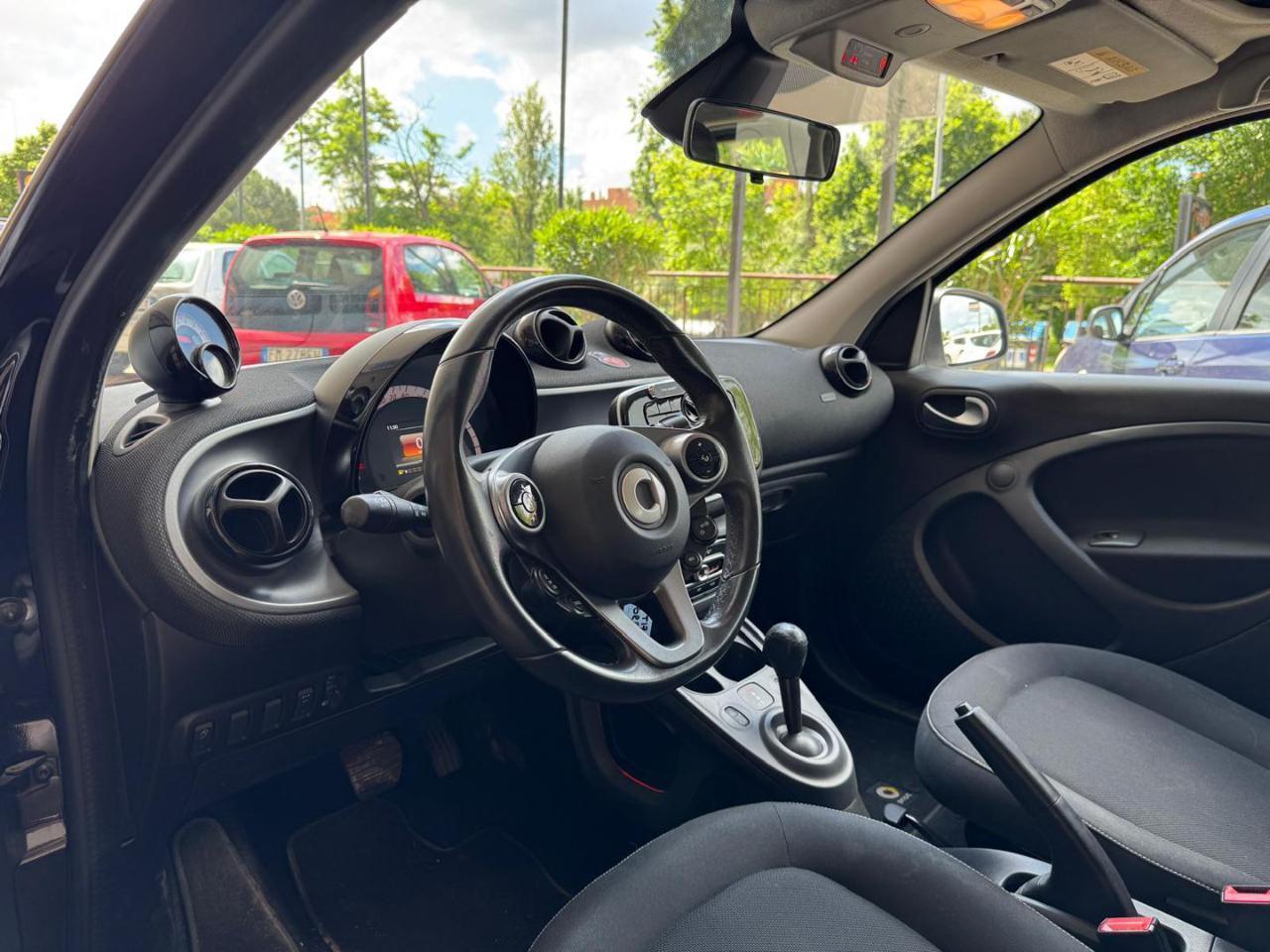 SMART ForFour 90 0.9 Turbo Passion Twinamic * Promo SD 2025*