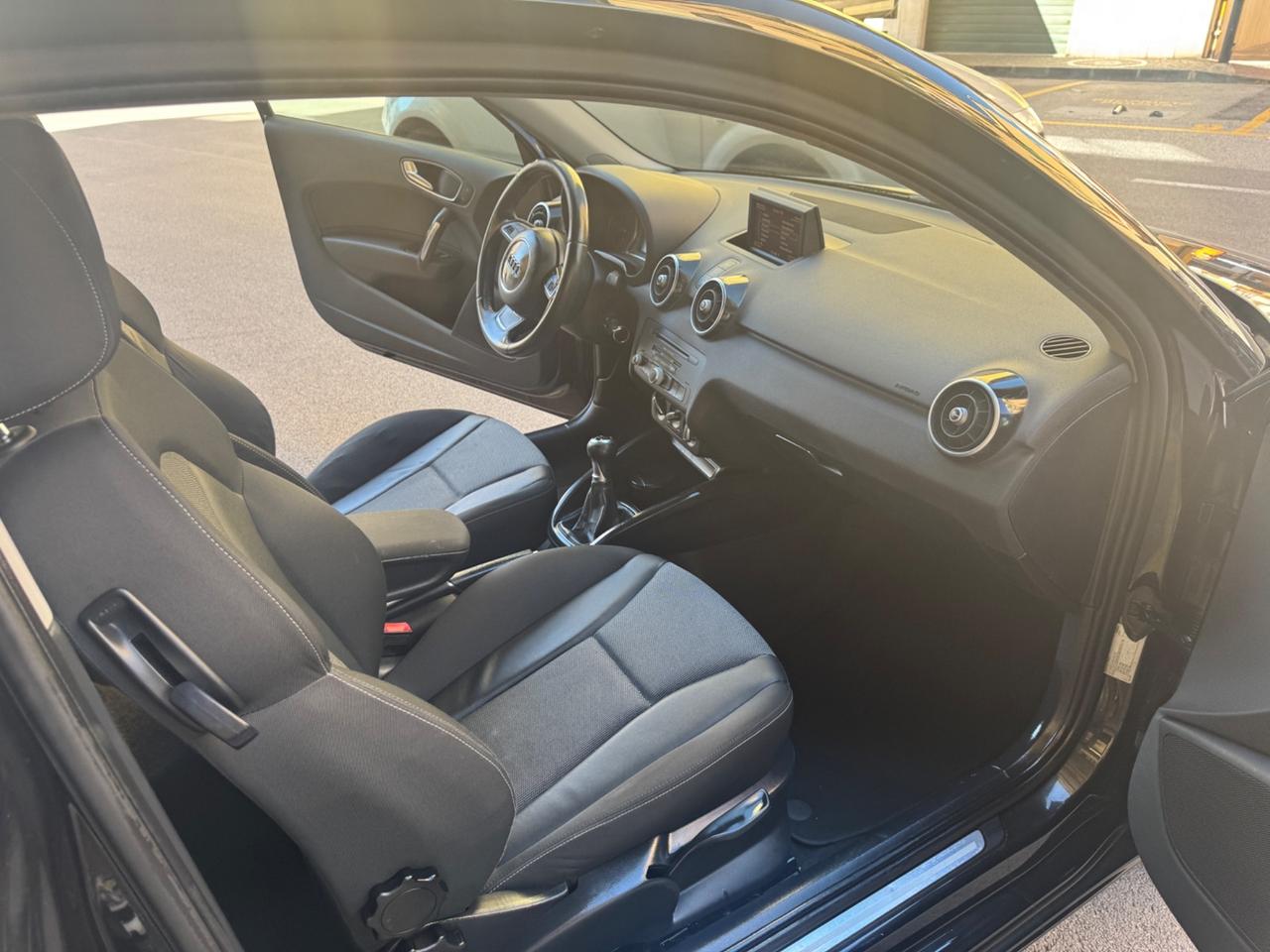 Audi A1 1.6 TDI 90cv Guida Idonea Neo Patentati