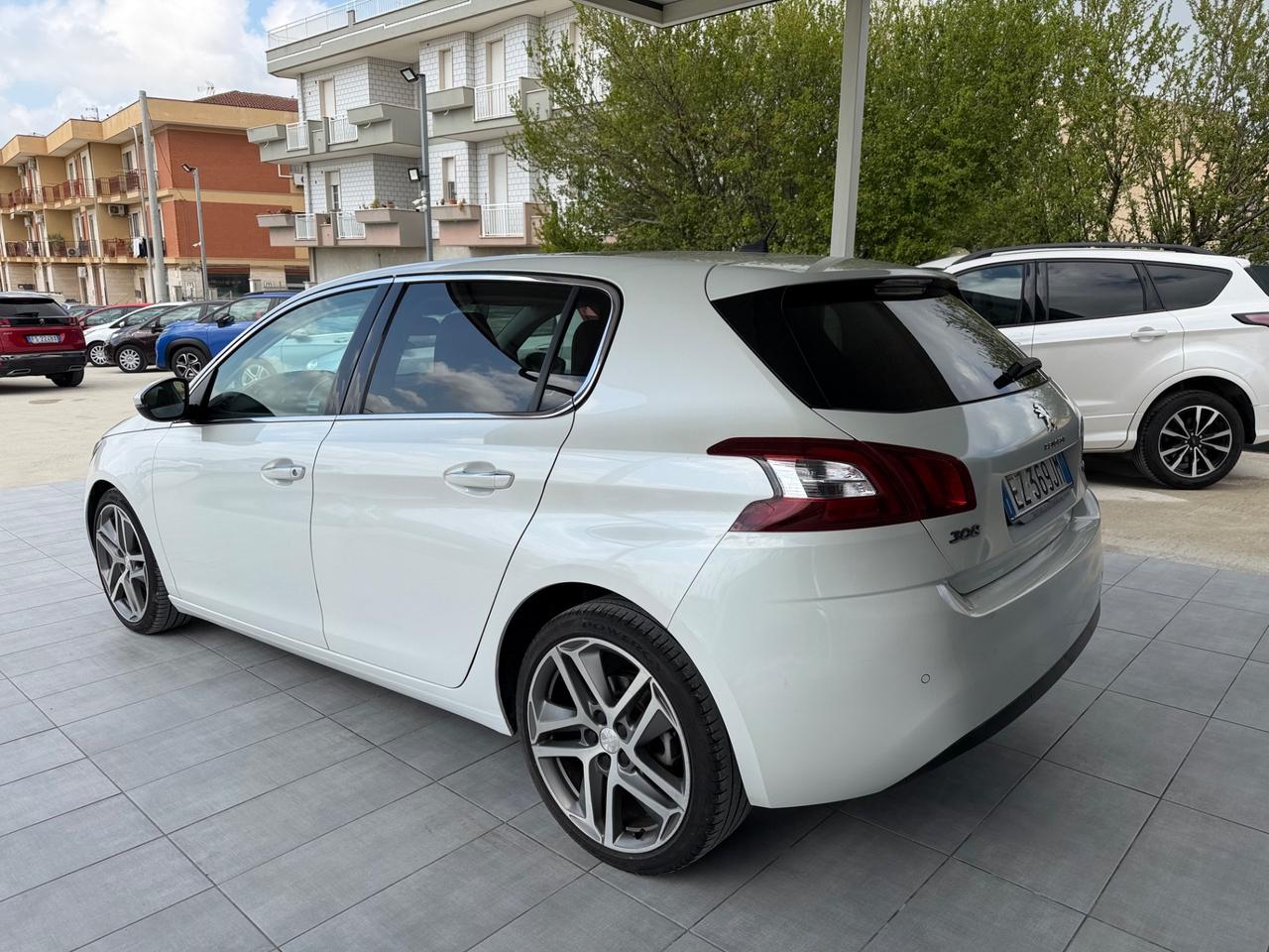 Peugeot 308 BlueHDi 120 S&S EAT6 GT Line