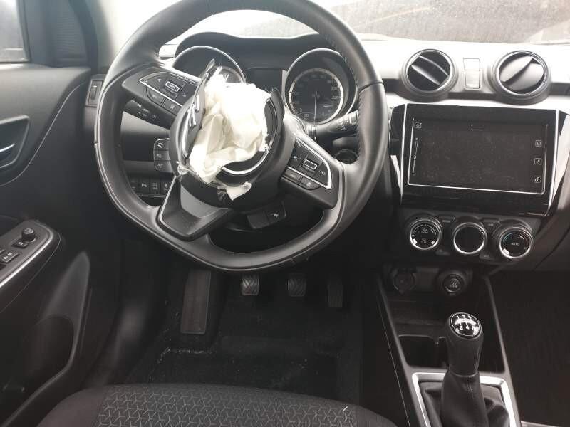 Suzuki Swift 1.2 Hybrid Top