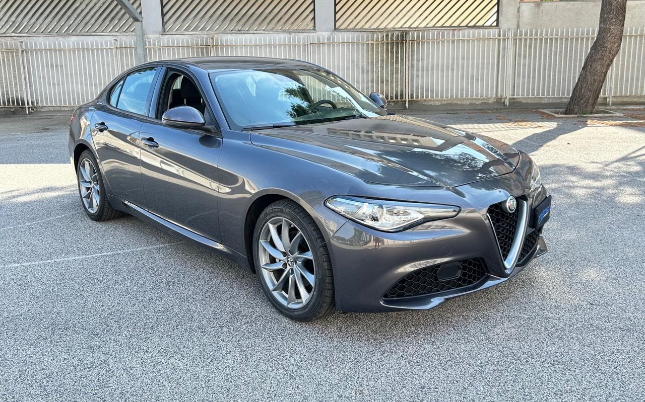 Alfa Romeo Giulia 2.2 Turbodiesel 160 CV AT8 Super