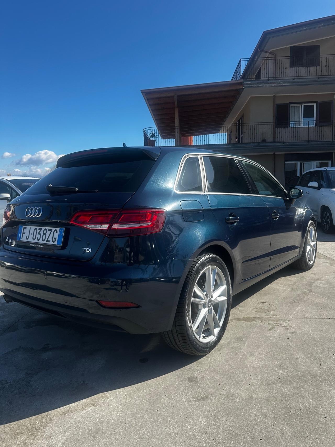 Audi A3 SPB 1.6 TDI 116 CV Business