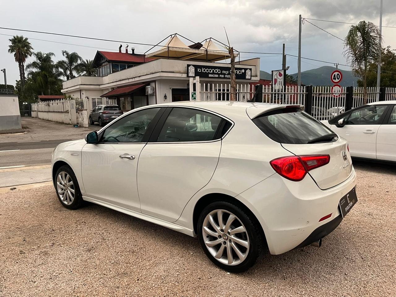Alfa Romeo Giulietta 2.0 JTDm-2 140 CV Distinctive