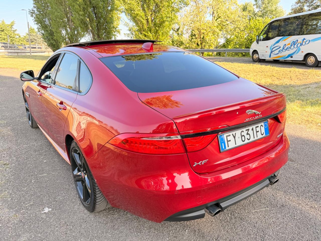 Jaguar XF 2.0D 240 CV AWD R-Sport full pelle tetto