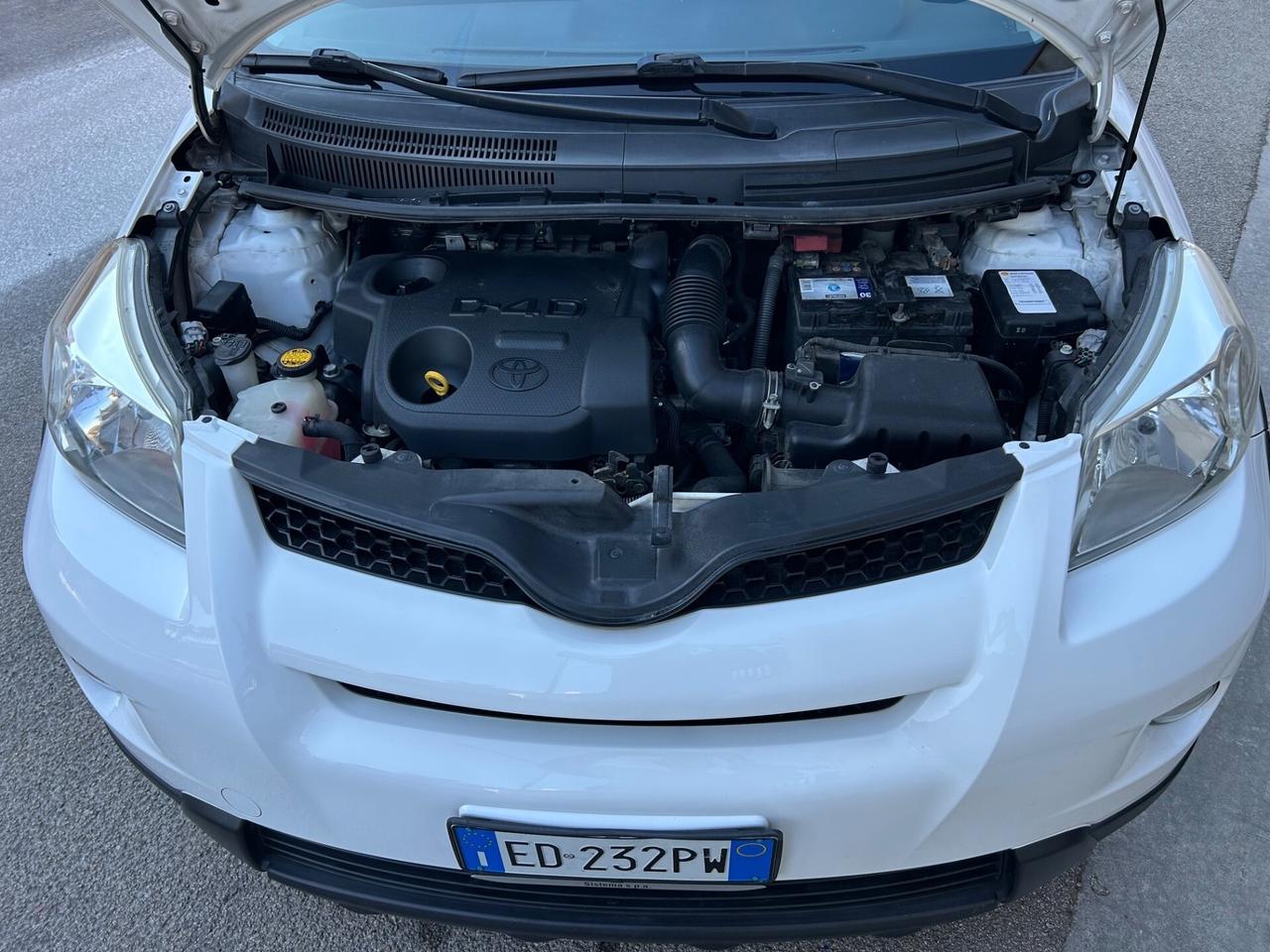 Toyota Urban Cruiser 1.4 D-4D 4WD unico proprietar