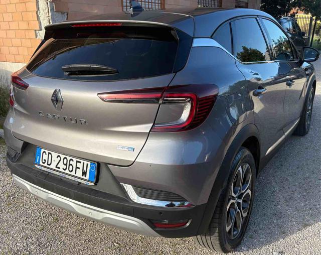 RENAULT Captur Plug-in Hybrid E-Tech 160 CV Intens