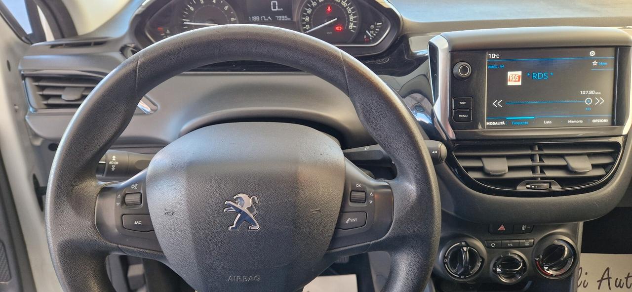 Peugeot 208 PureTech 82cv 5 porte Allure