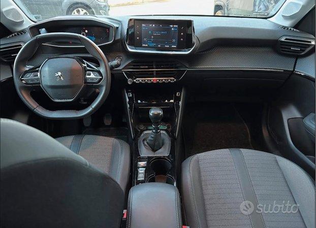 Peugeot 208 PureTech 100 S&S 5p. Allure