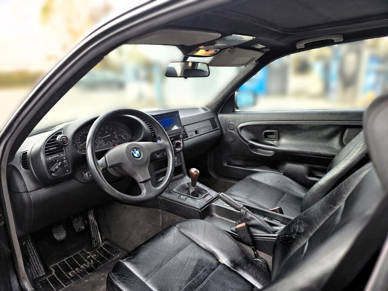 Bmw 318is Coupé FULL