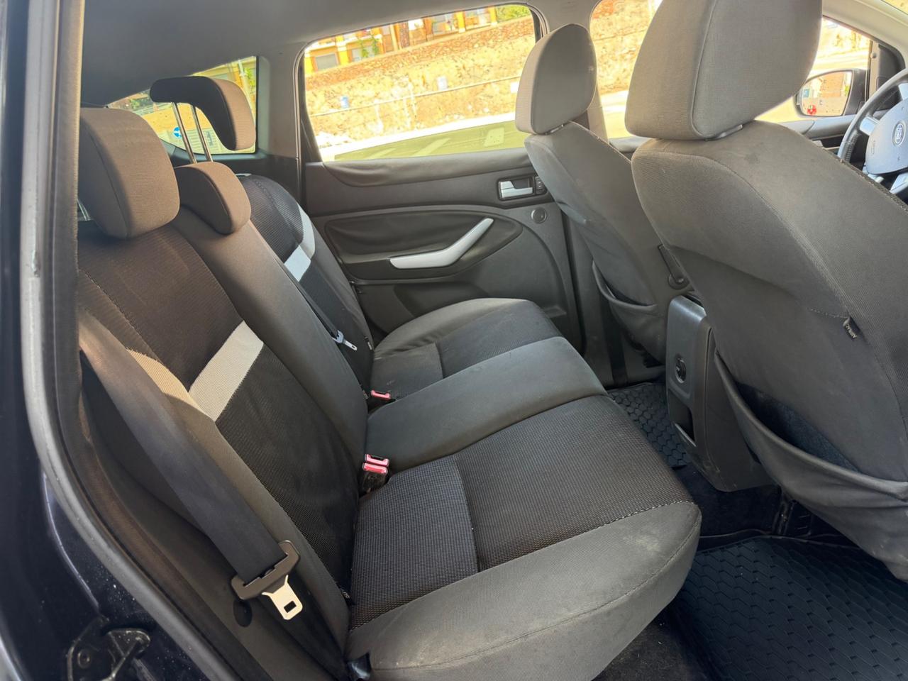 Ford Kuga 2.0tdci 4x2 136cv - 2010 km 151.000