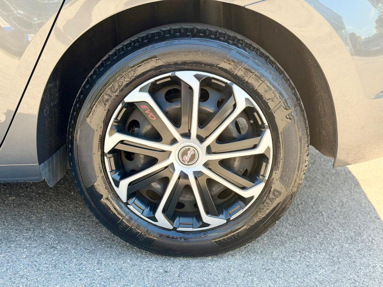 Volkswagen Touran 2016 1.6 TDI 7 posti OK NEOPATENTATI ! ! !