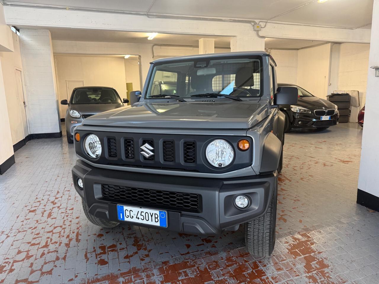 Suzuki Jimny 1.5 5MT PRO (N1)