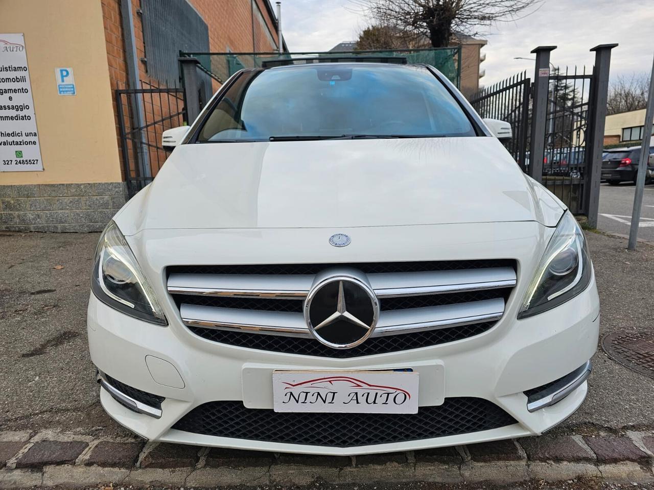 Mercedes-benz B 200 CDI 136cv Premium*Pelle*Navi*Tetto*Pdc*17