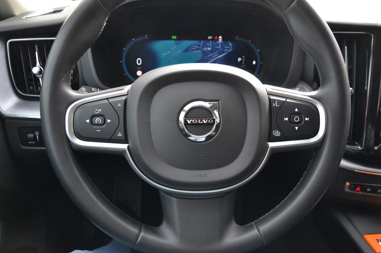 Volvo XC 60 2.0 197CV AWD HYBRID/DIESEL AUT.+FULL LED+RCAM+NAV