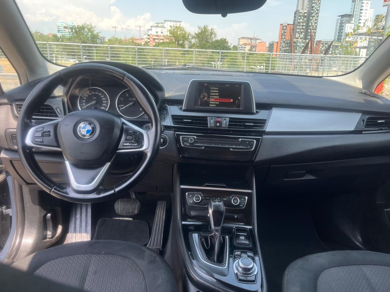 Bmw 2er Active Tourer 218d Luxury