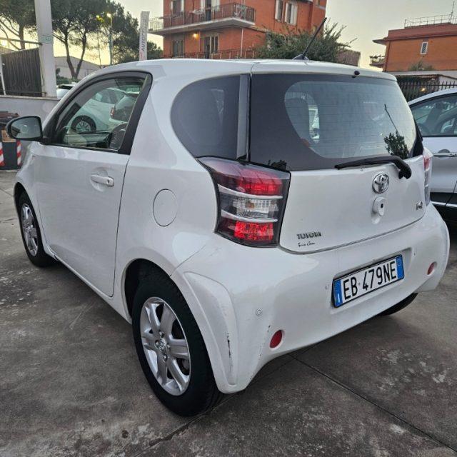 TOYOTA iQ 1.0 Sol