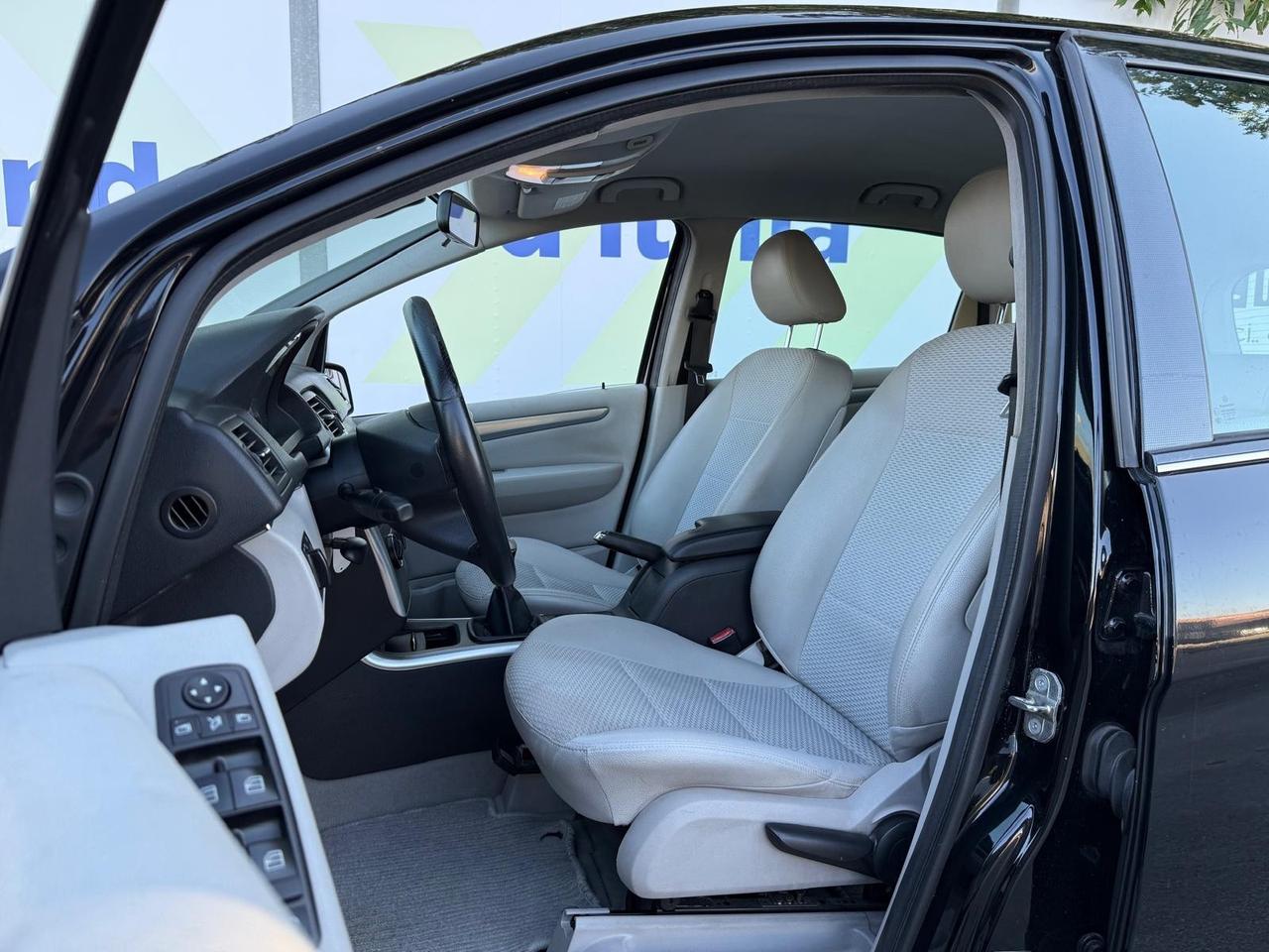 Mercedes-benz B 180 CDI Premium 109cv in perfette condizioni