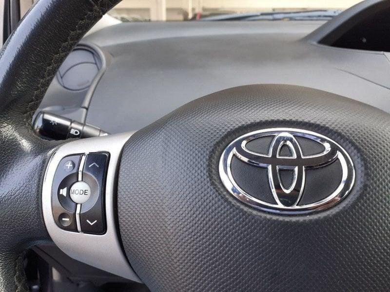 Toyota Yaris 1.4 D-4D 5P NAVIGATORE-KM CERTIFICATI