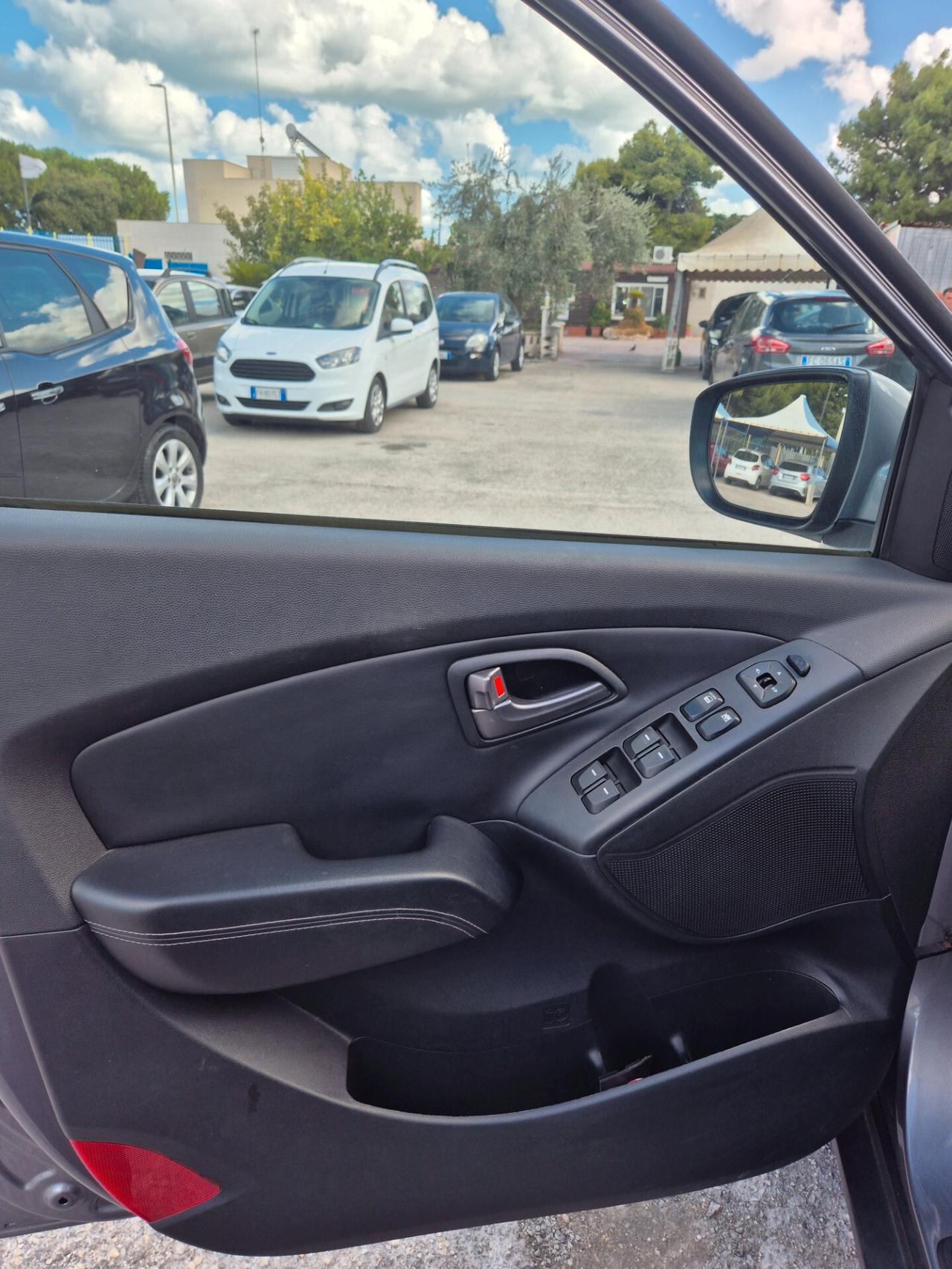 Hyundai iX35 1.7 CRDi 2WD Xpossible