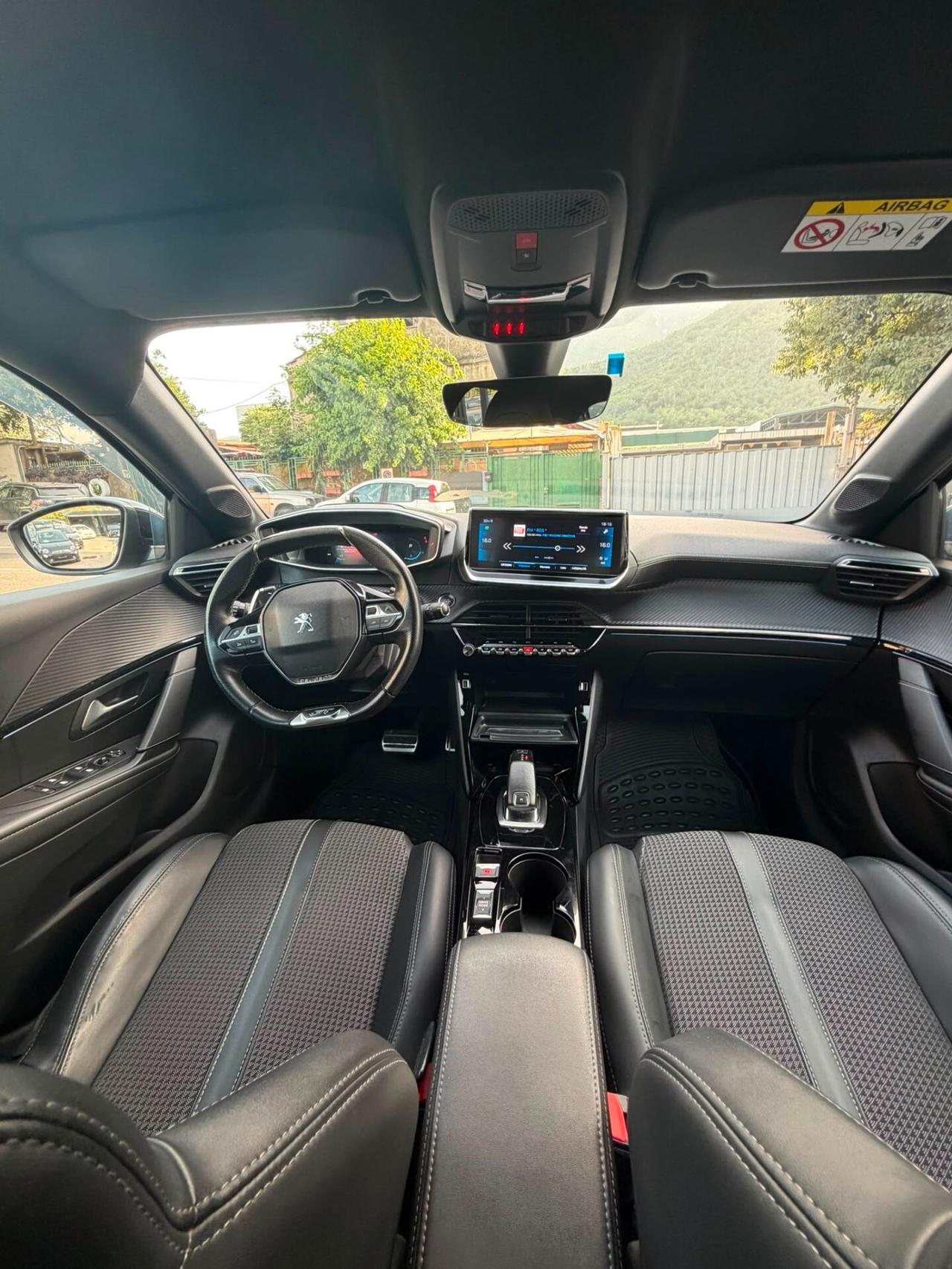 Peugeot 208 PureTech 100 Stop&Start 5 porte GT Line