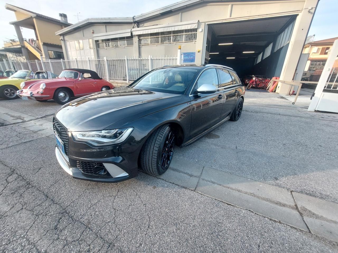 Audi A6 3.0 V6 quattro tiptronic business plus