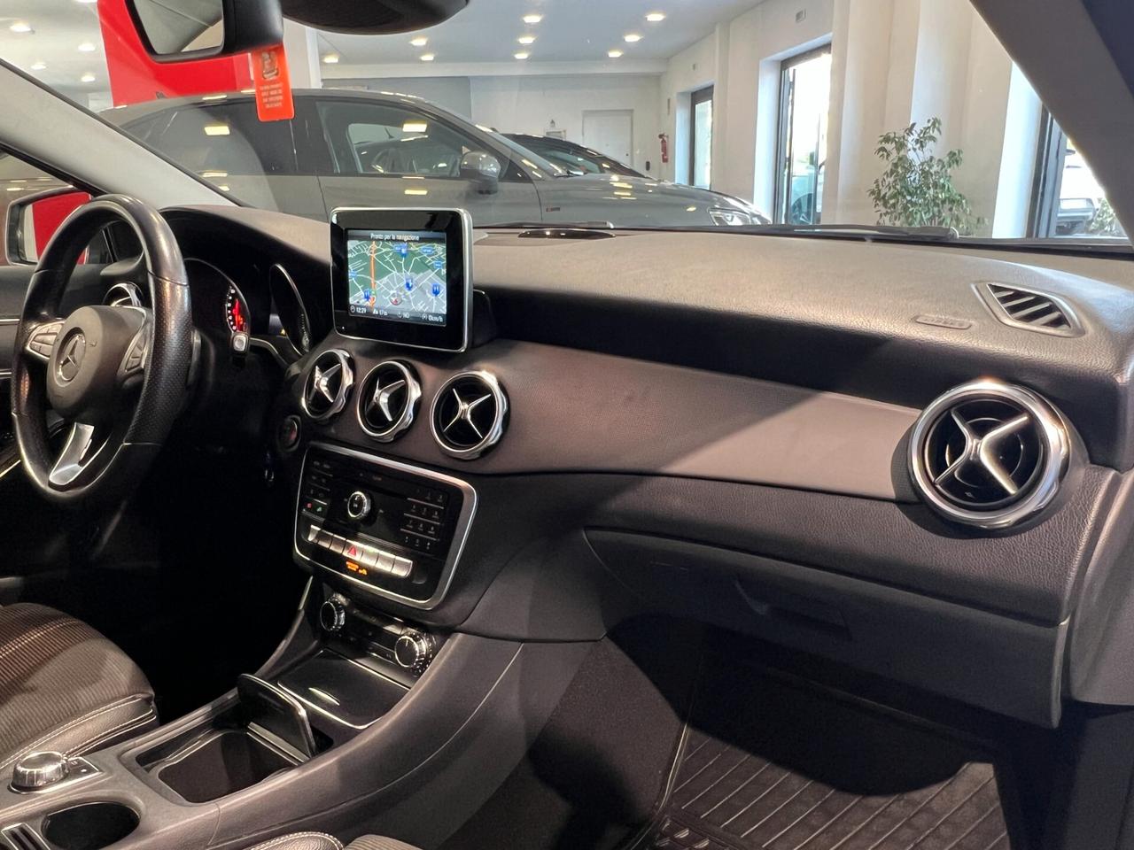 Mercedes-benz GLA 200 d Automatic Sport