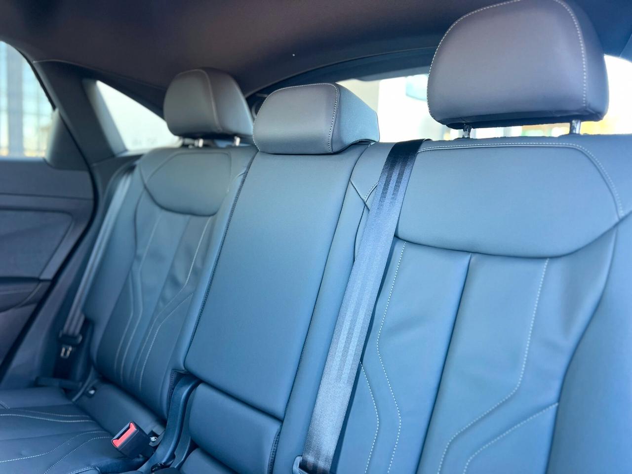 Audi Q3 Sportback 2.0 tdi S line 150cv S-tronic IVA ESPOSTA