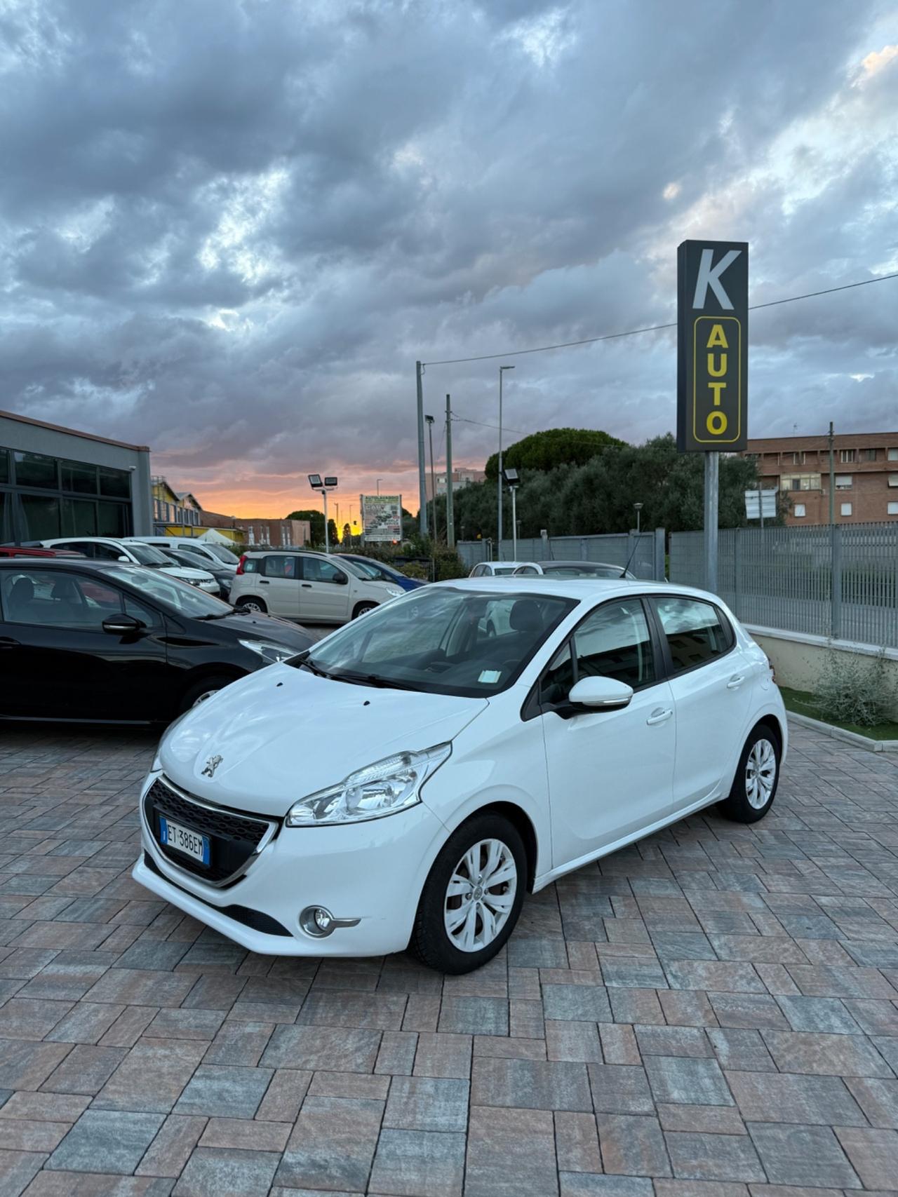 Peugeot 208 1.2 Benzina