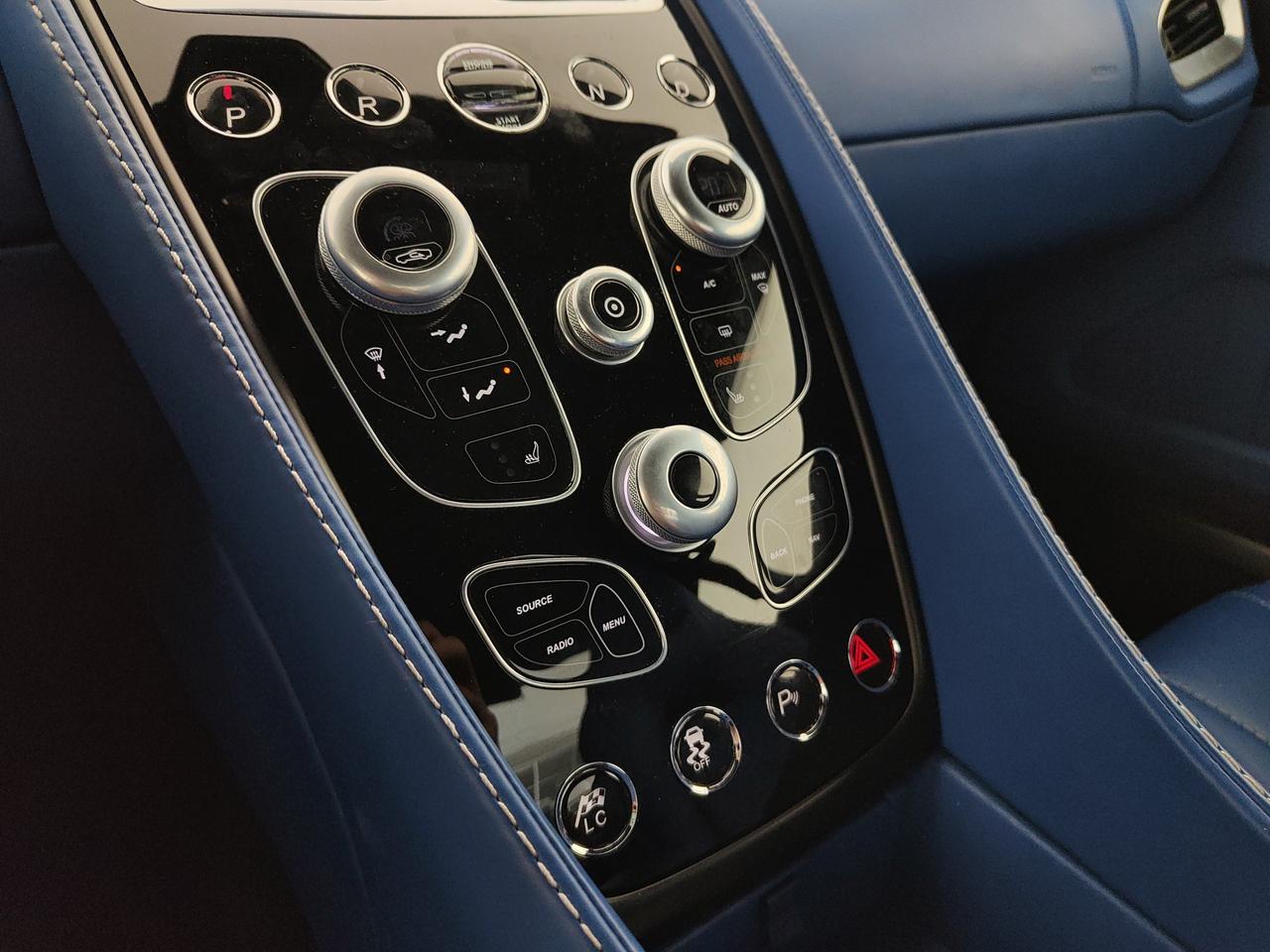 ASTON MARTIN Vanquish Coupe 6.0 V12 S touchtronic