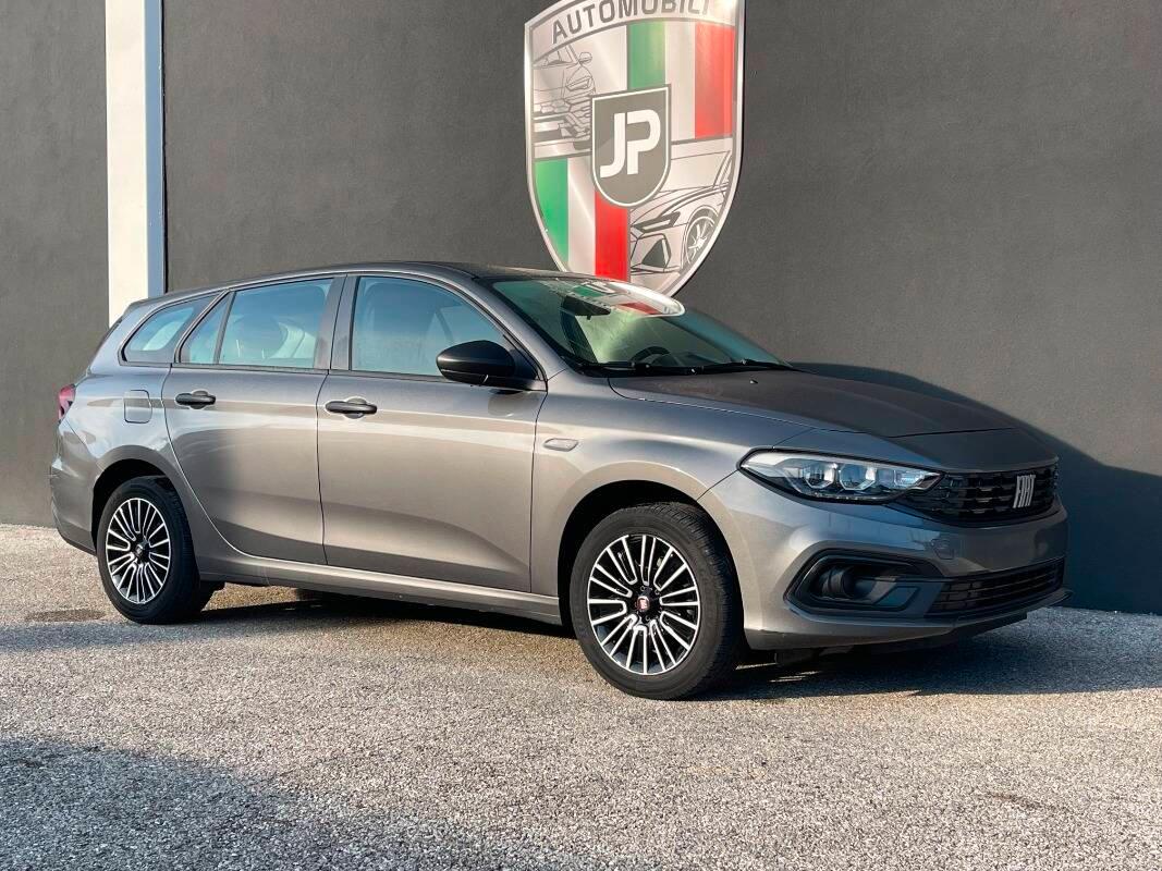 Fiat Tipo 1.0 100cv UCONNECT Car Play Cruise control