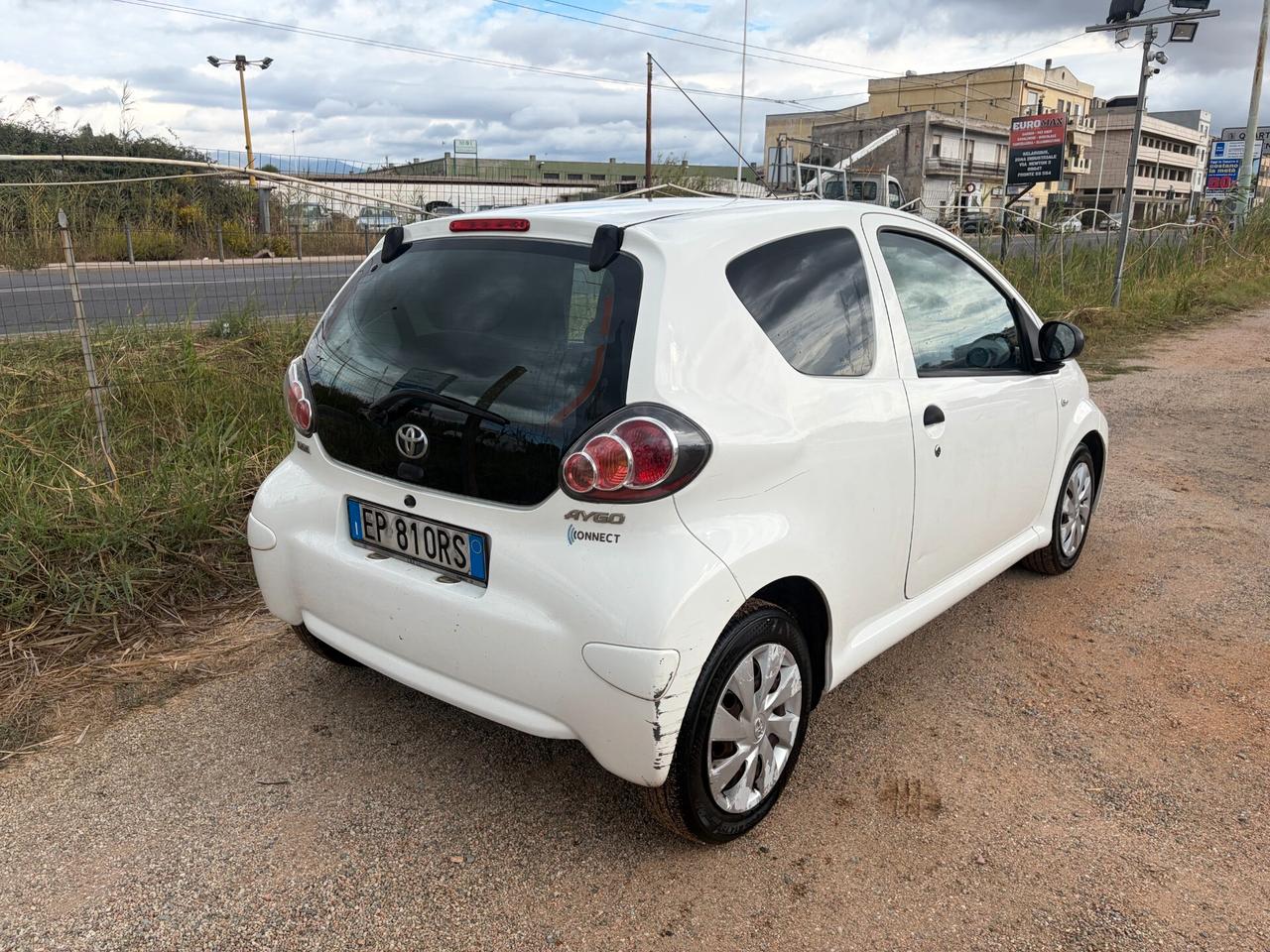 TOYOTA AYGO 1.0 ANNO 2013 172.000 KM ADATTA NEOPATENTATI