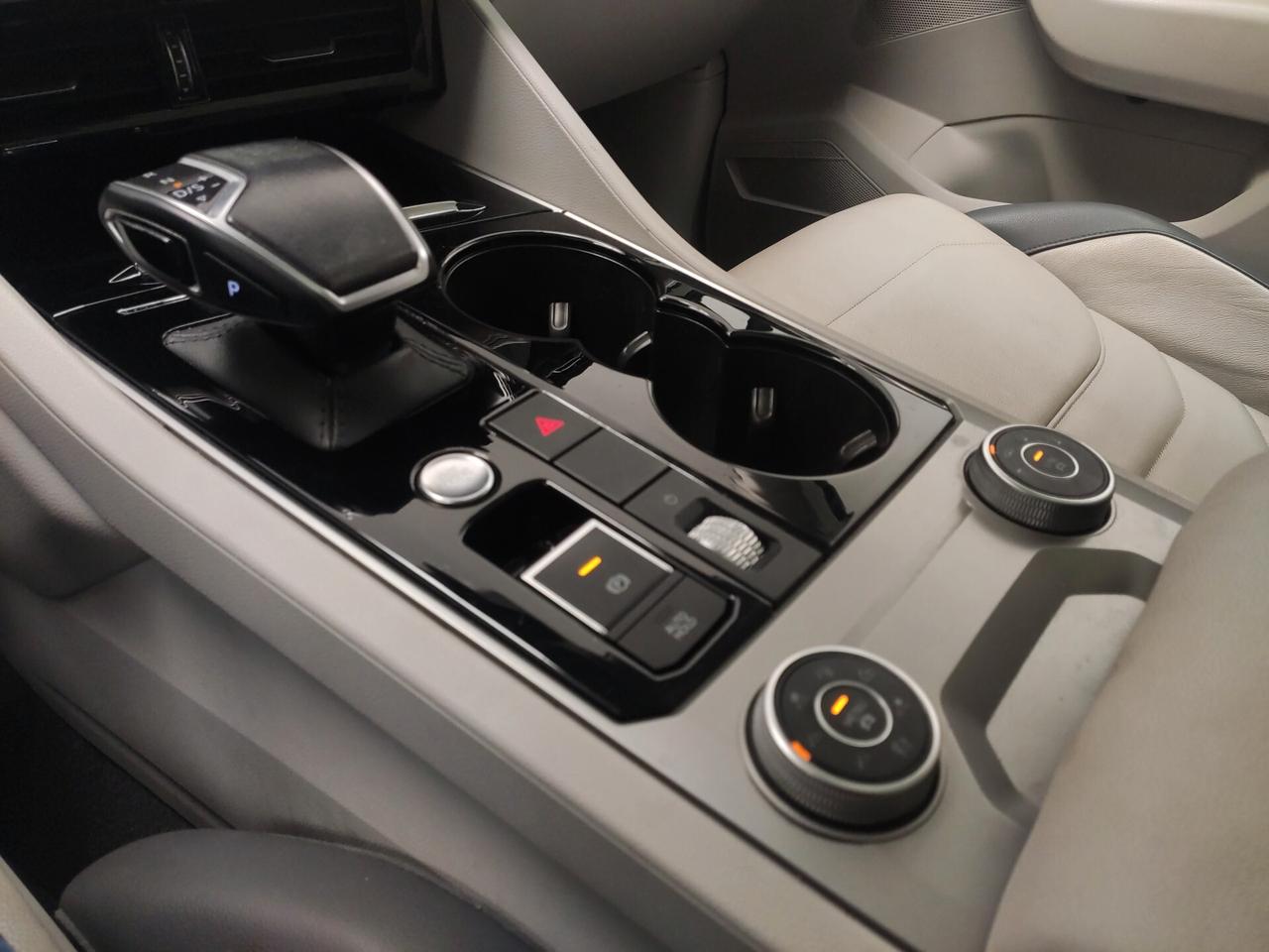 Volkswagen Touareg 3.0 V6 TSI eHybrid Elegance