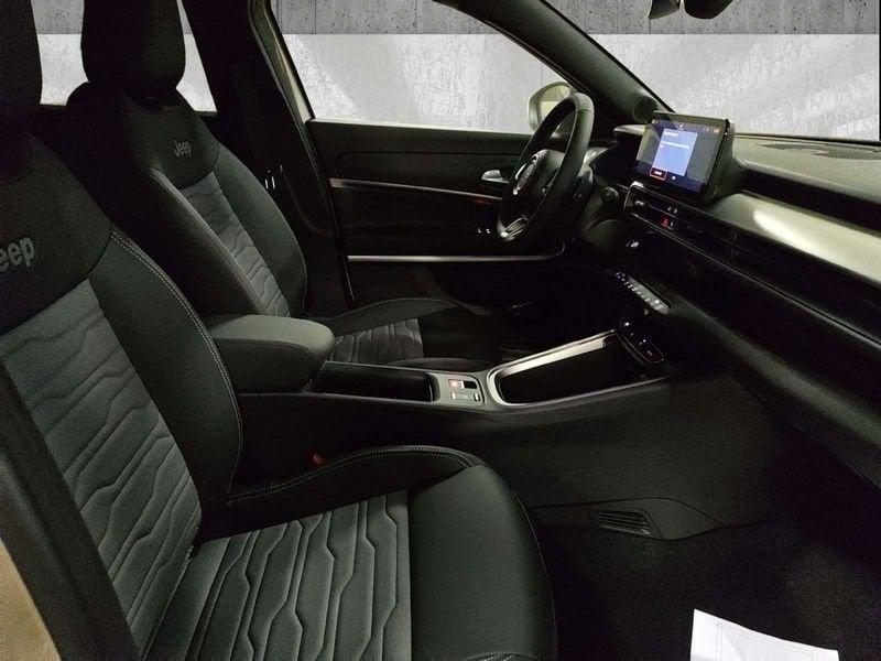 Jeep Avenger 1.2 turbo e-hybrid mhev Overland 4xe 145cv edct6
