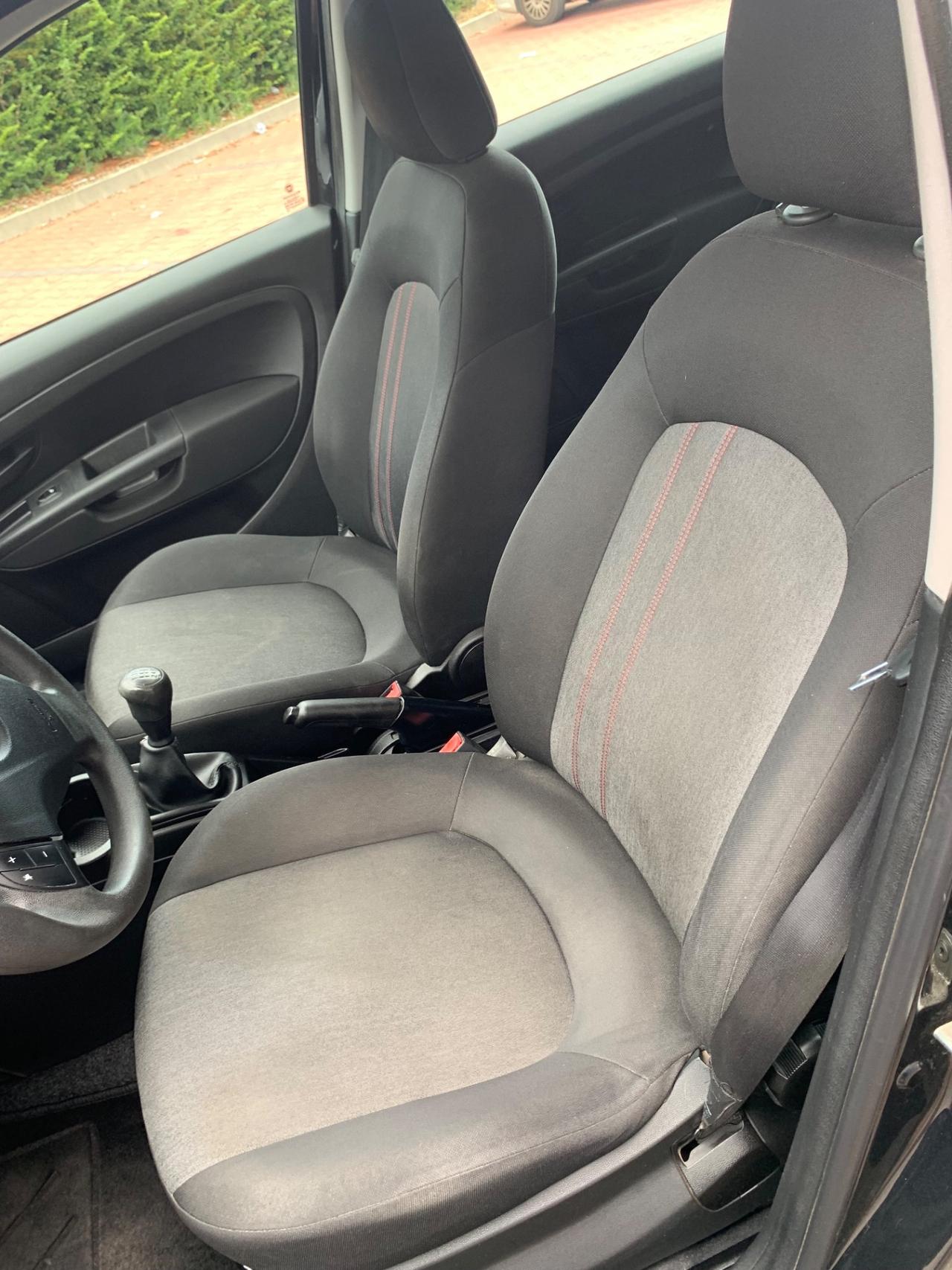 Fiat Punto 1.3 MJT II 75 CV 5 porte Young