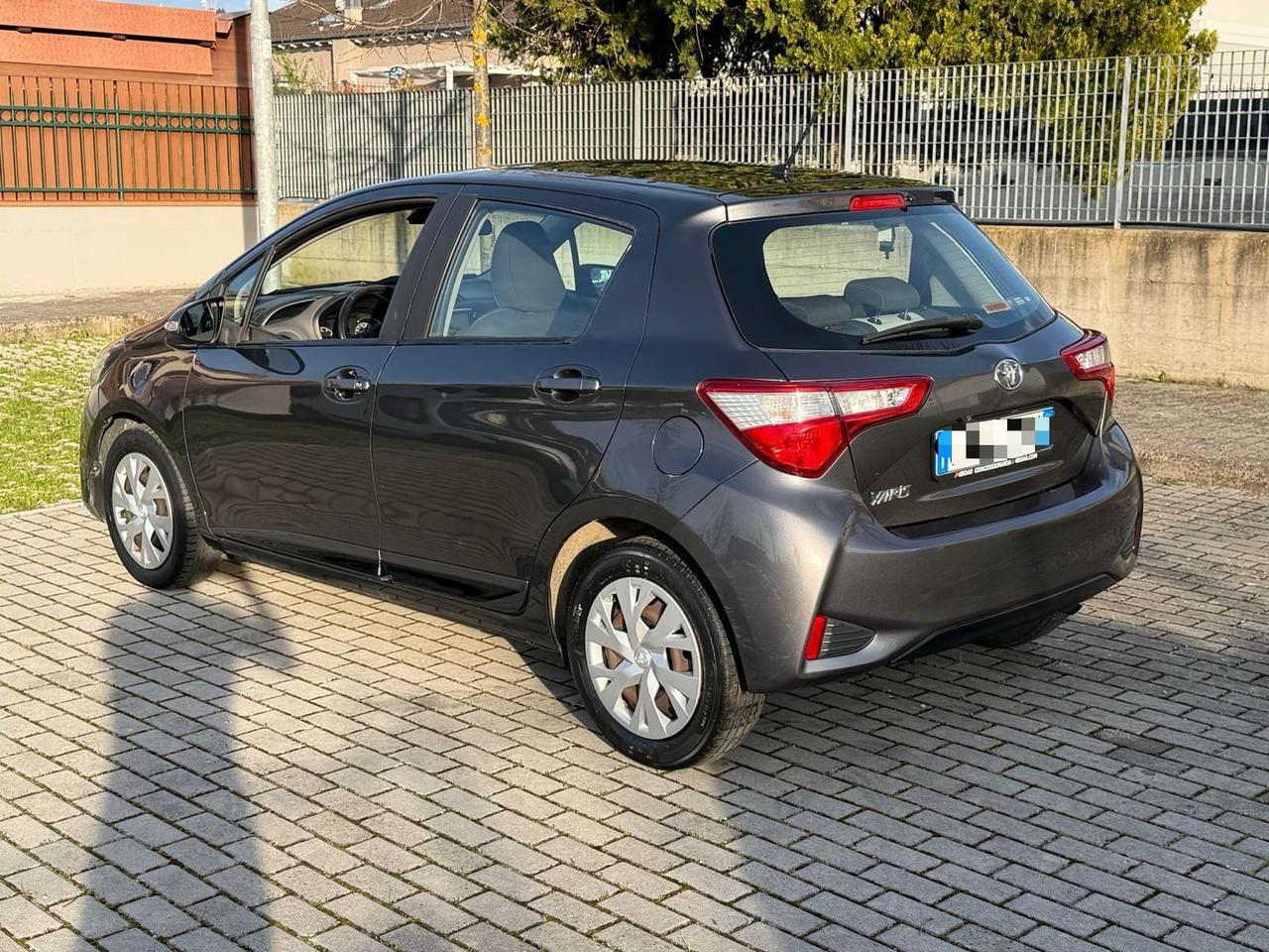 Toyota Yaris 1.0 GPL 72cv Lounge