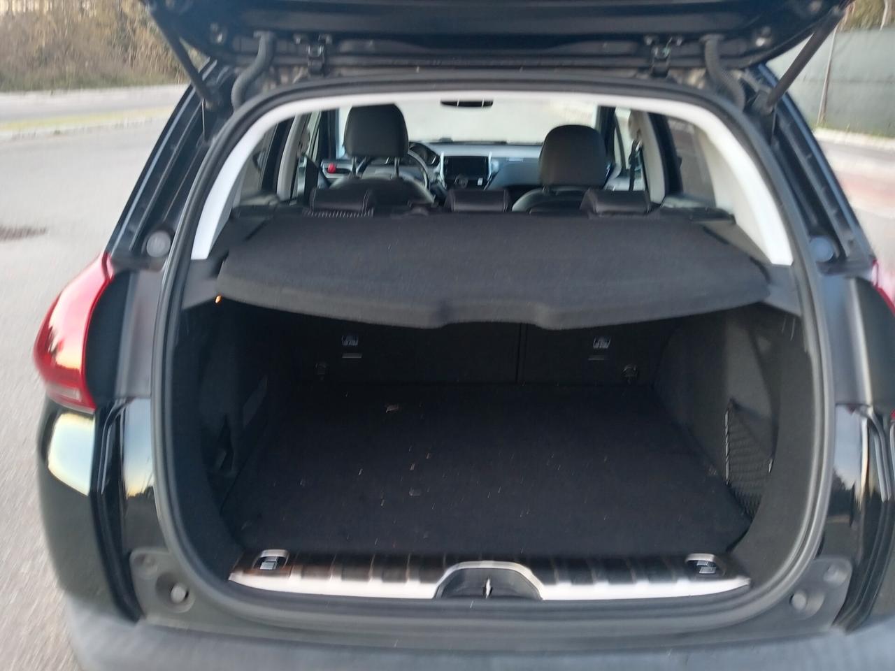 Peugeot 208 BlueHDi 100 3 porte GT Line