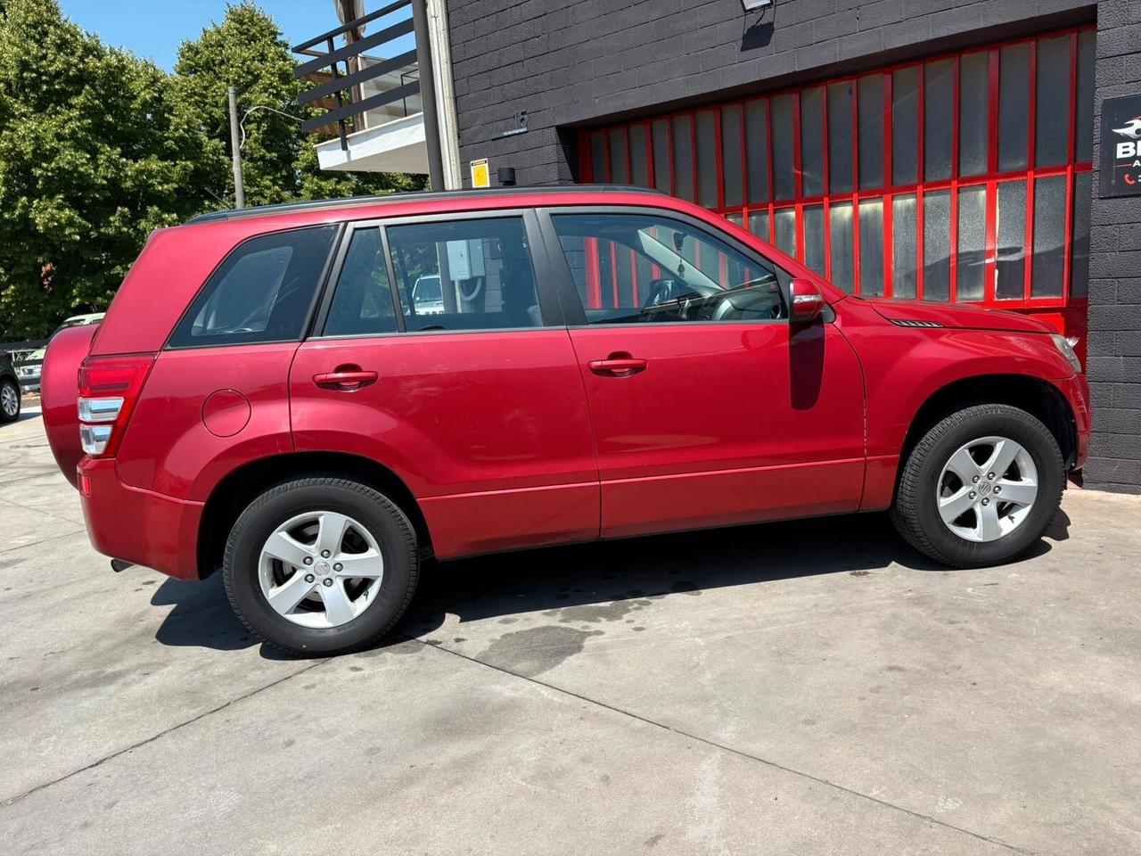 Suzuki Grand Vitara 2.0 16V 5 P GPL UNI PROP