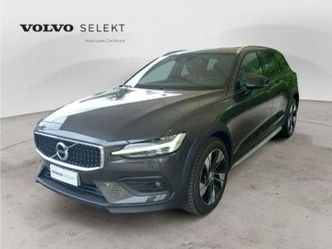 Volvo V60 Cross Country B4 197+14 CV AWD Mild-Hybrid Diesel Automatica Business Pro Line