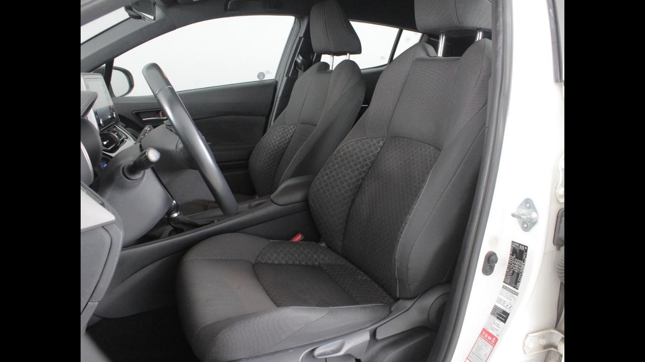 TOYOTA C-HR I 2020 - C-HR 1.8h Business e-cvt