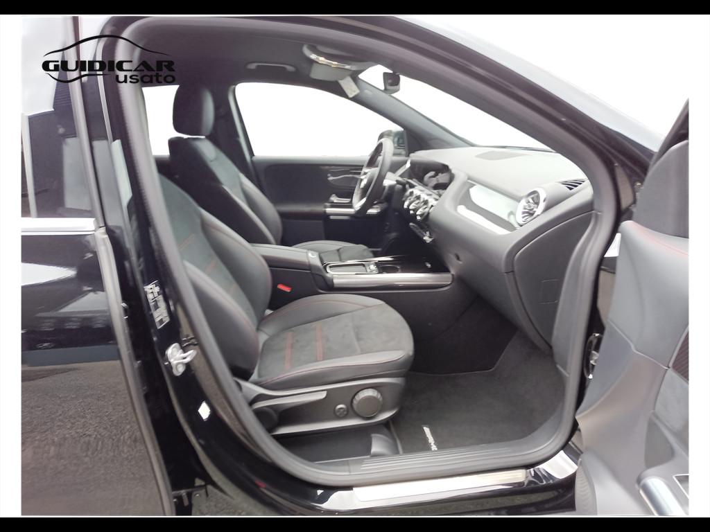 Mercedes-Benz GLA-H247 2023 - GLA 180 d AMG Line Advanced Plus auto